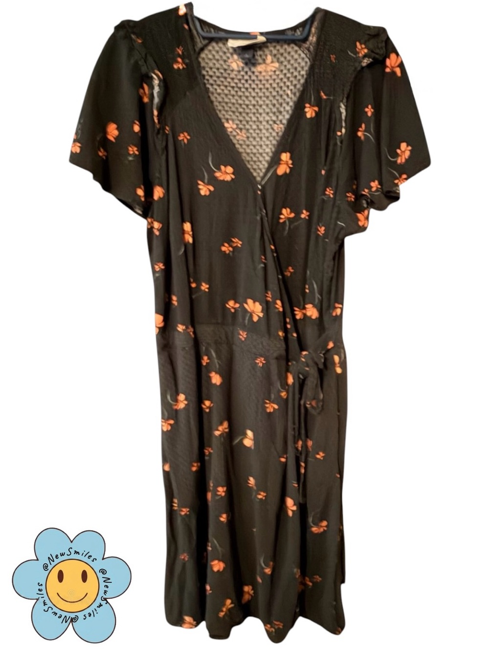 Universal Thread ~Wrap Dress ~Black & Orange w/ a Bit of Yellow Flowers ~V-Neck